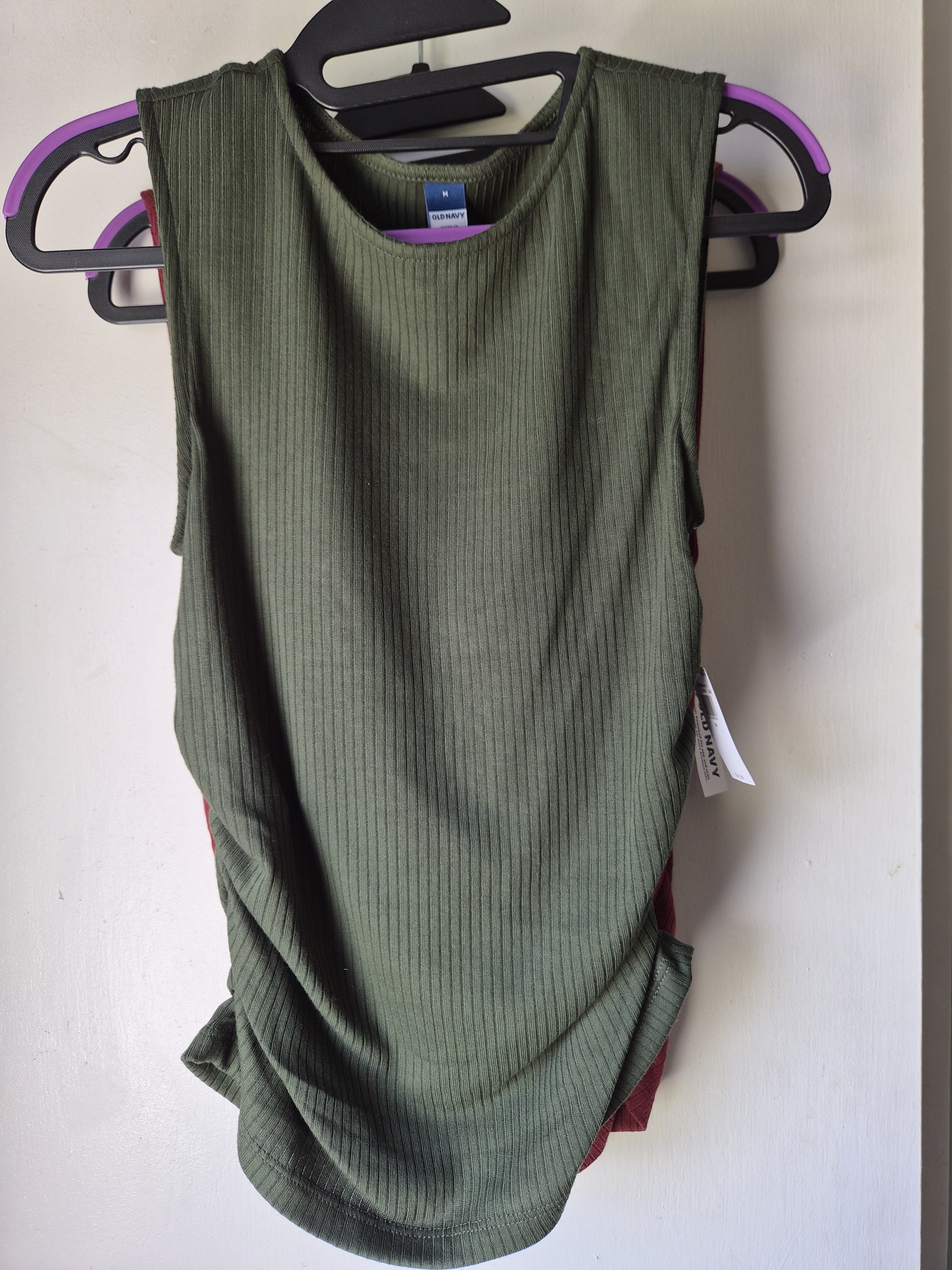 Nwt - Ribbed Sleeveless Tank Top 2 Pack In Wine Red & Green - M